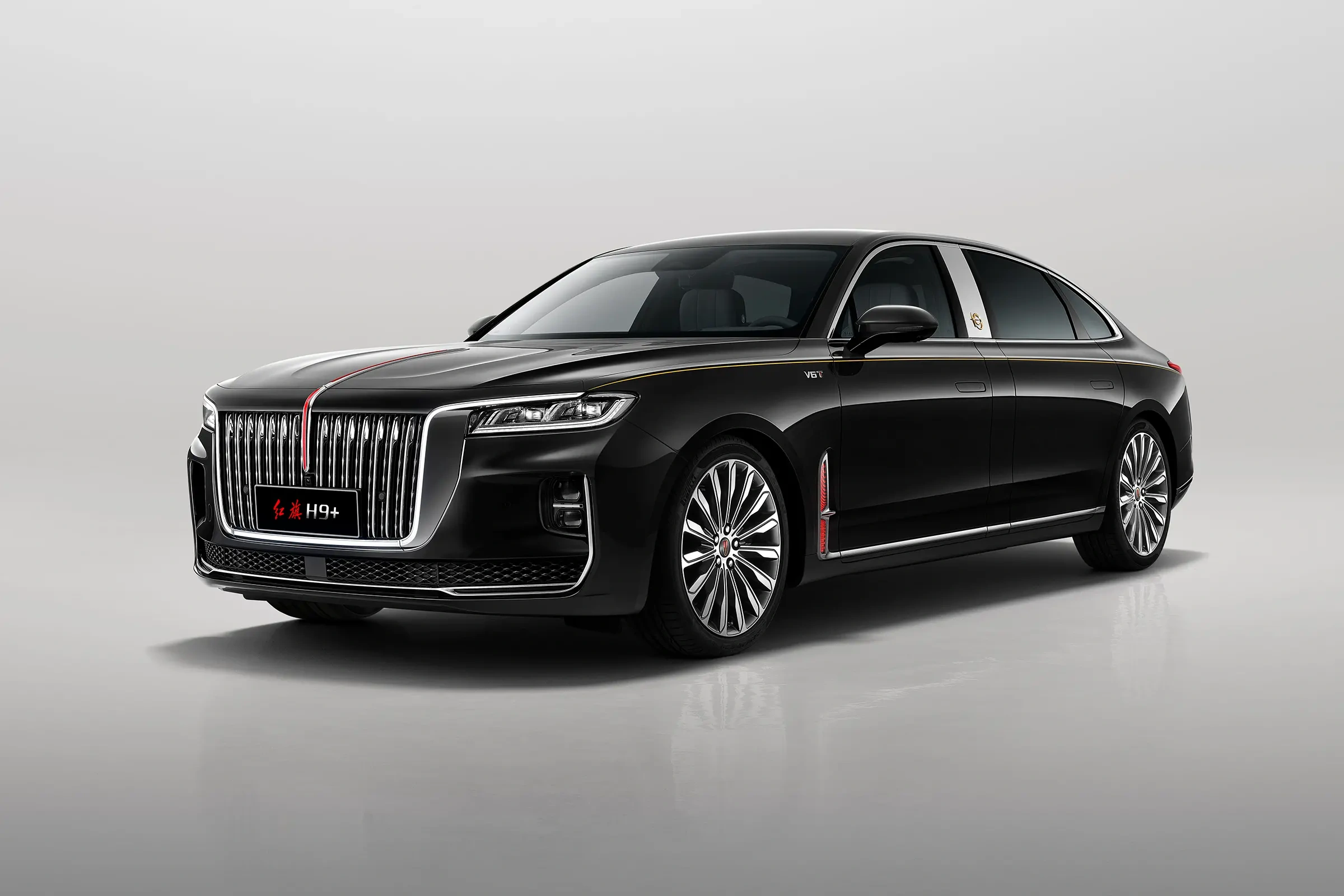 Il veicolo a carburante Hongqi H9 offre ai conducenti un'esperienza di guida eccellente